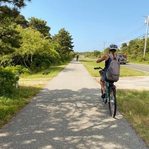 Meet your Posher, Shea